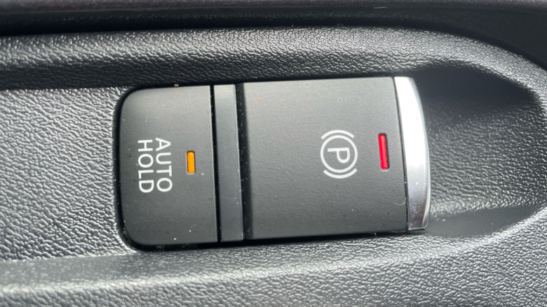 Nissan Juke 1.0 DiG-T 114 N-Connecta 5dr Petrol Hatchback